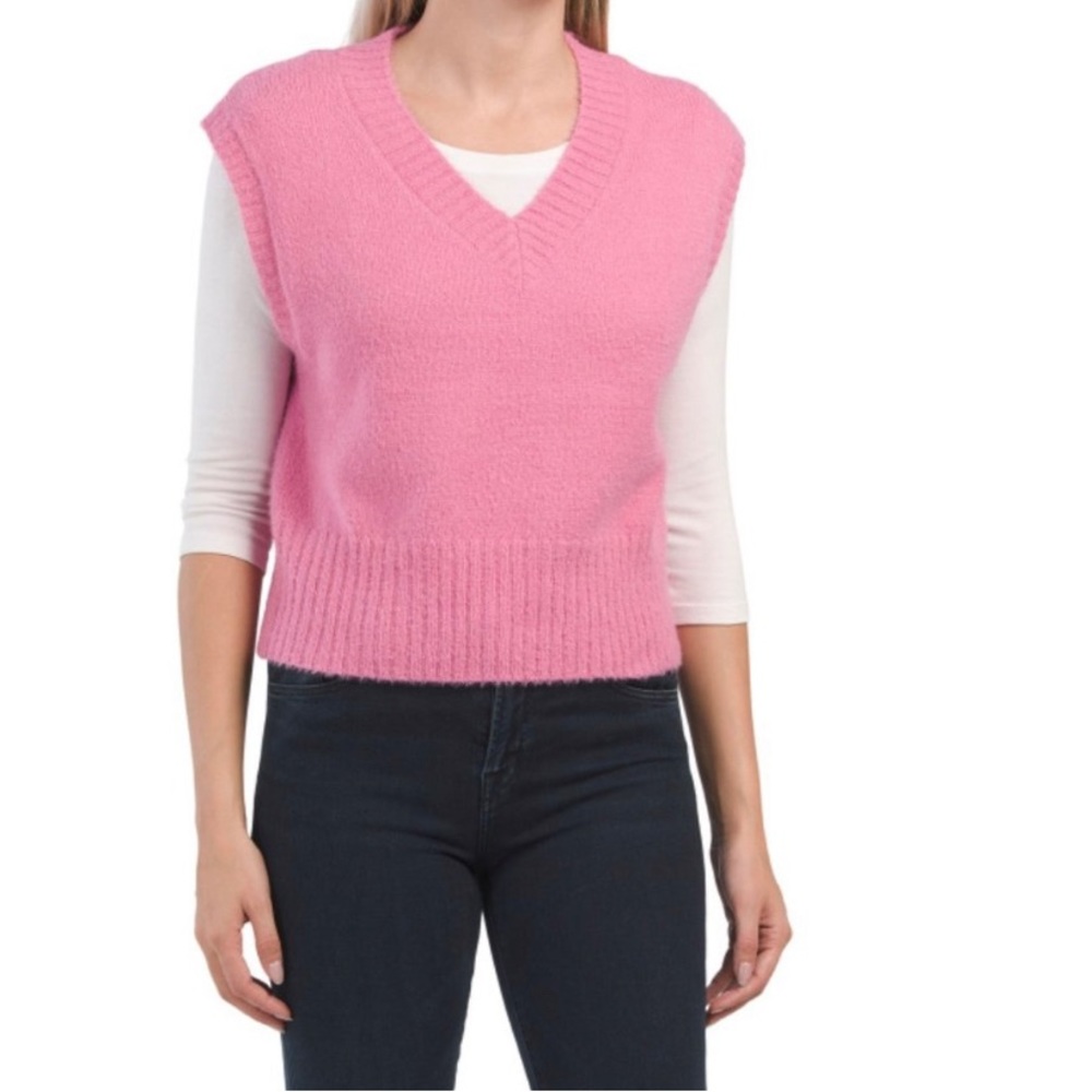 Jessica Simpson/ Woman’s vest L- sleeves v neck